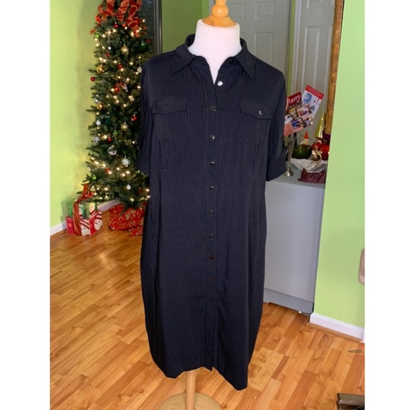 Tahari Dresses & Skirts - Tahari black and white striped dress